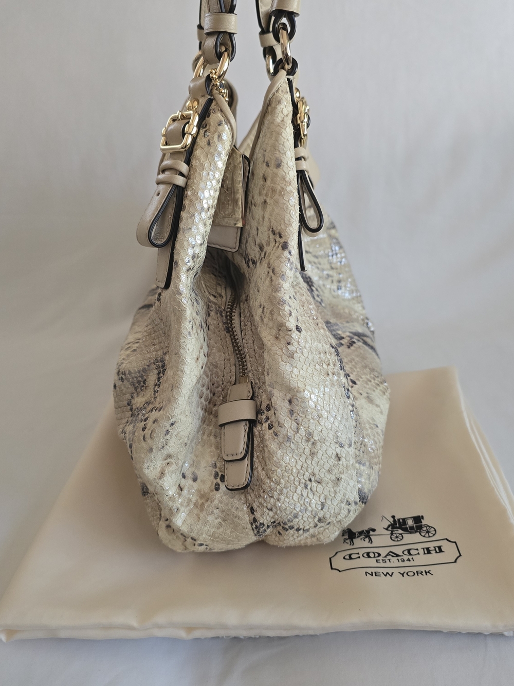 Authentic Coach Madison Maggie Shoulder Bag in Metallic Embossed Python Leather - Picture 5 of 9